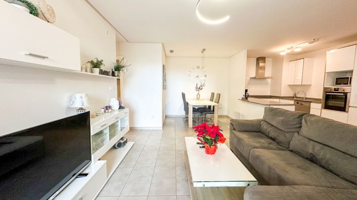 Image No.14-2 Bed Apartment for sale