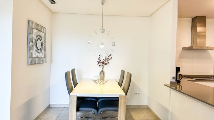 Image No.17-2 Bed Apartment for sale