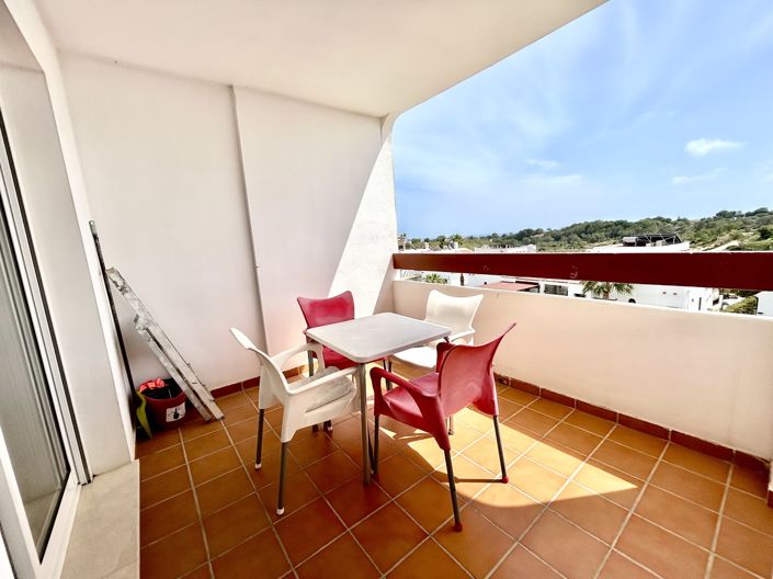 Image No.12-2 Bed Apartment for sale