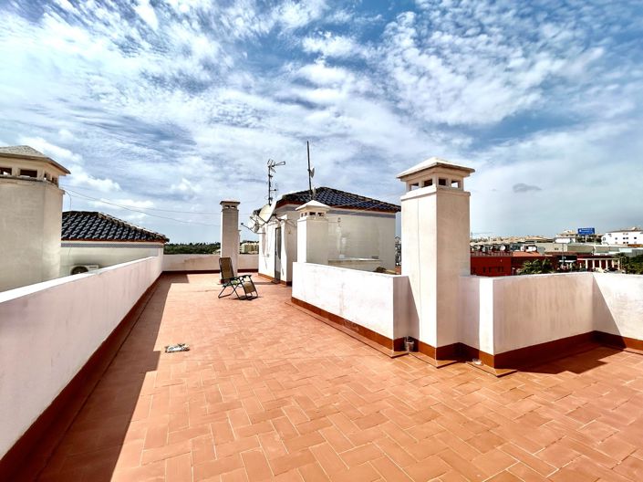Image No.25-2 Bed Apartment for sale