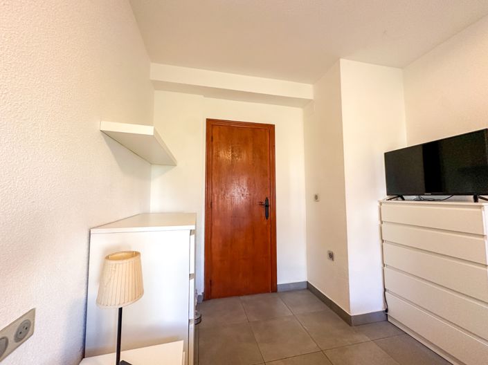 Image No.24-1 Bed Apartment for sale