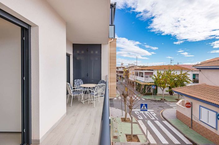 Image No.29-2 Bed Apartment for sale