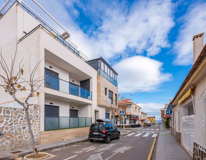 Image No.35-2 Bed Apartment for sale