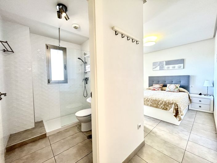 Image No.26-2 Bed Apartment for sale