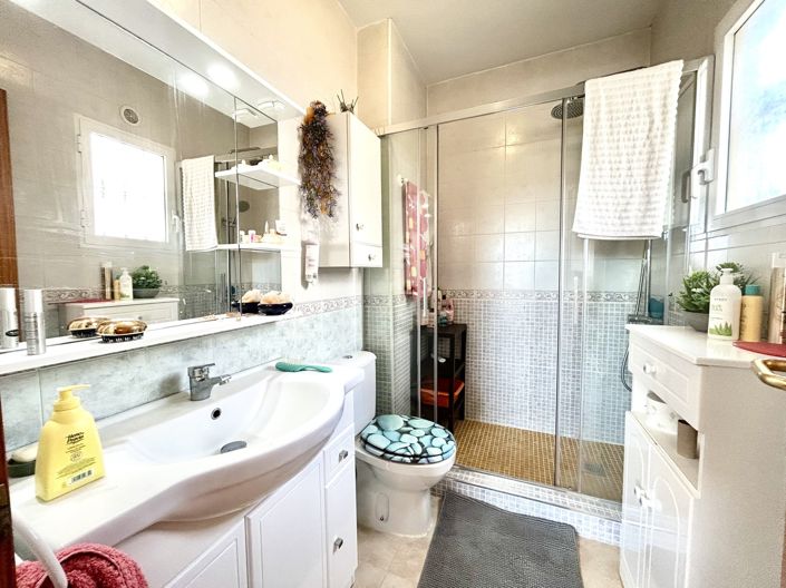 Image No.25-3 Bed Apartment for sale