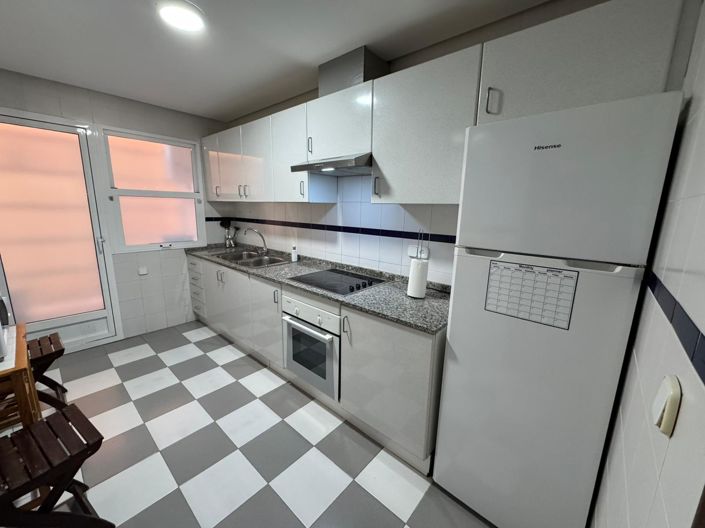 Image No.12-3 Bed Apartment for sale