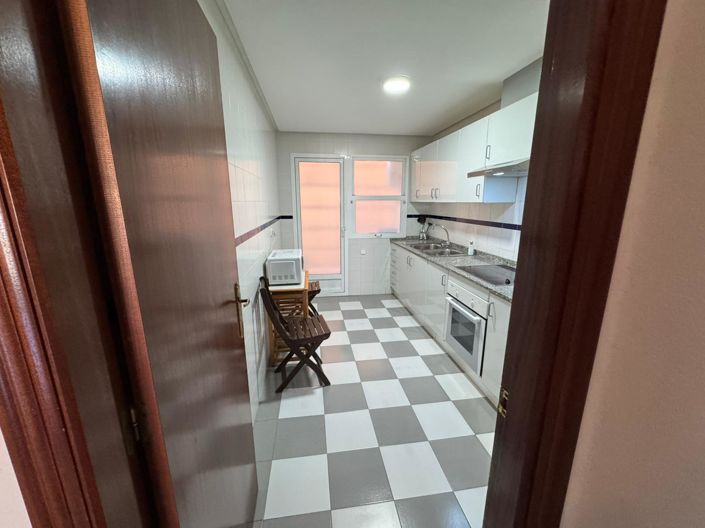 Image No.8-3 Bed Apartment for sale