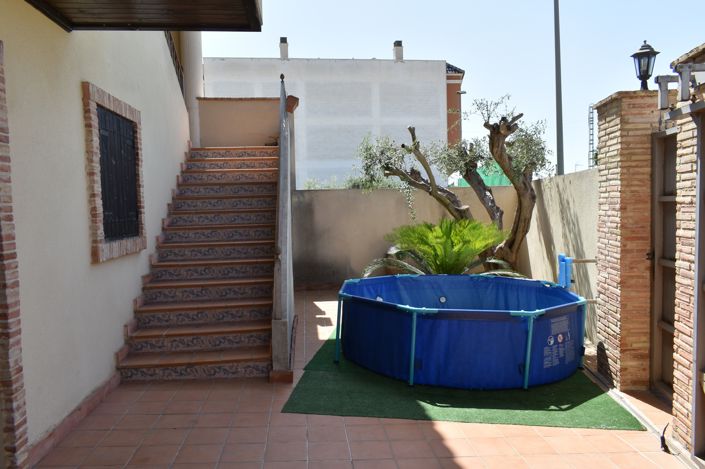 Image No.2-3 Bed Villa for sale