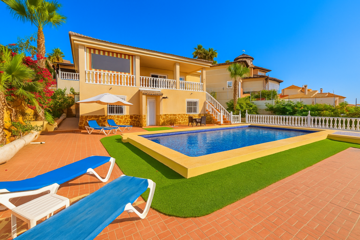 Image No.10-3 Bed Villa for sale