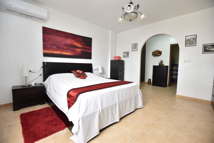 Image No.30-3 Bed Villa for sale