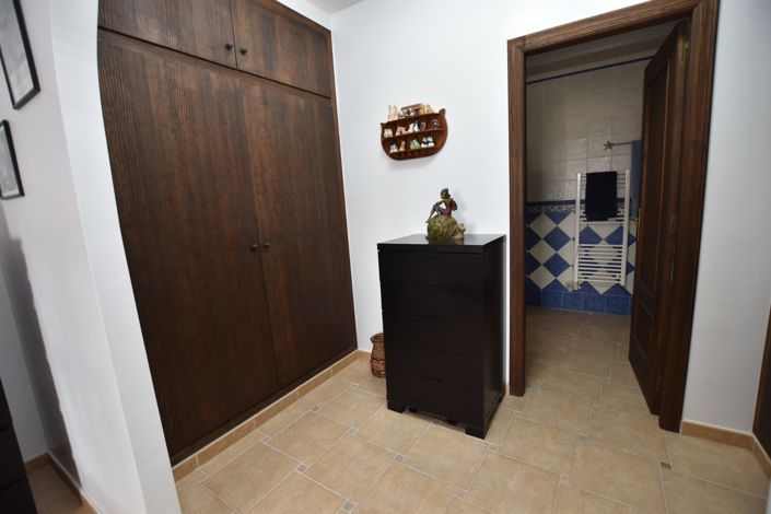 Image No.33-3 Bed Villa for sale