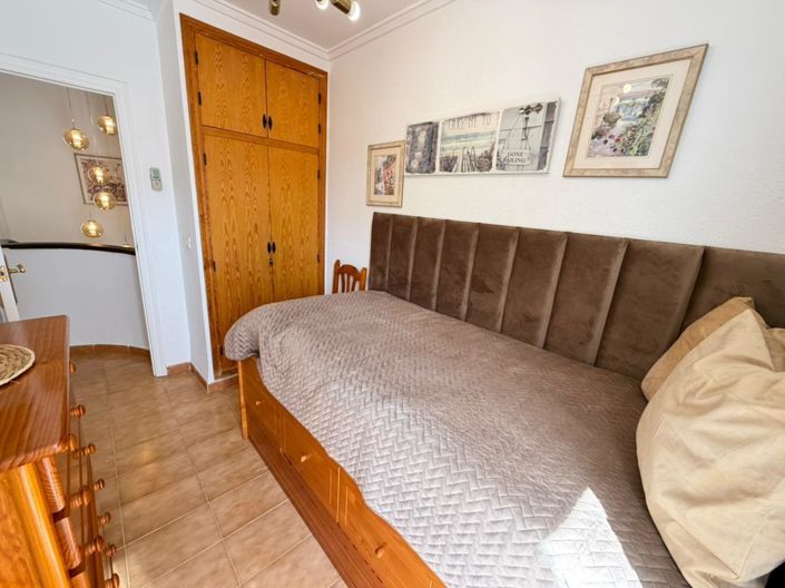 Image No.13-3 Bed Property for sale