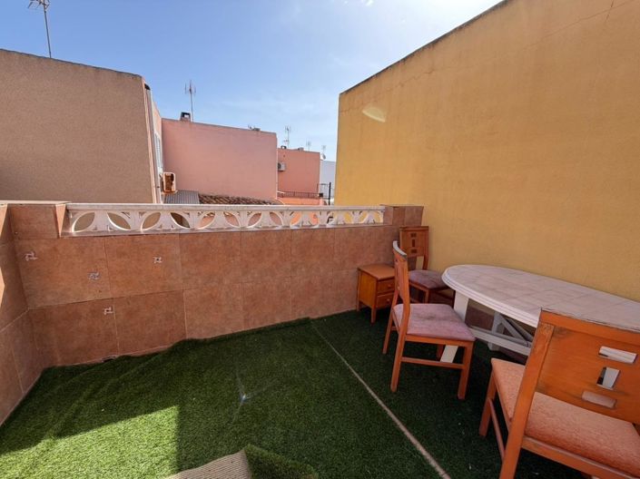Image No.23-3 Bed Property for sale