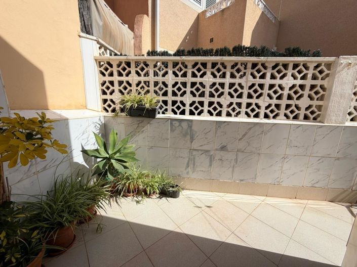 Image No.24-3 Bed Property for sale