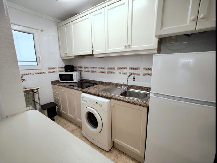 Image No.4-Appartement de 2 chambres à vendre à Torrevieja