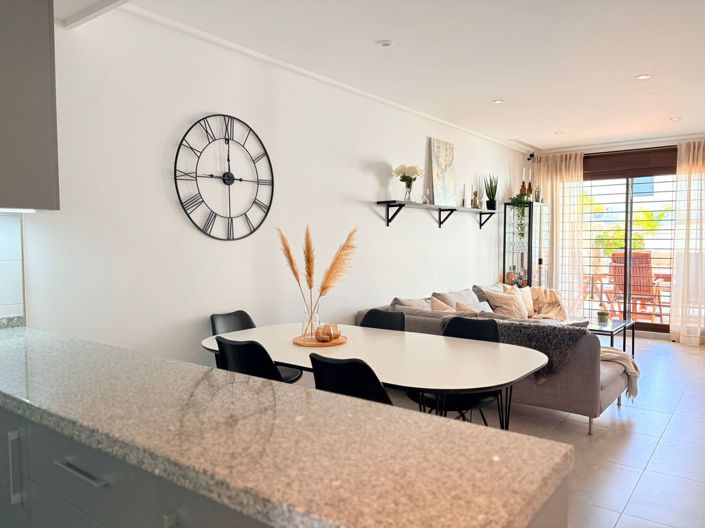 Image No.11-3 Bed Apartment for sale