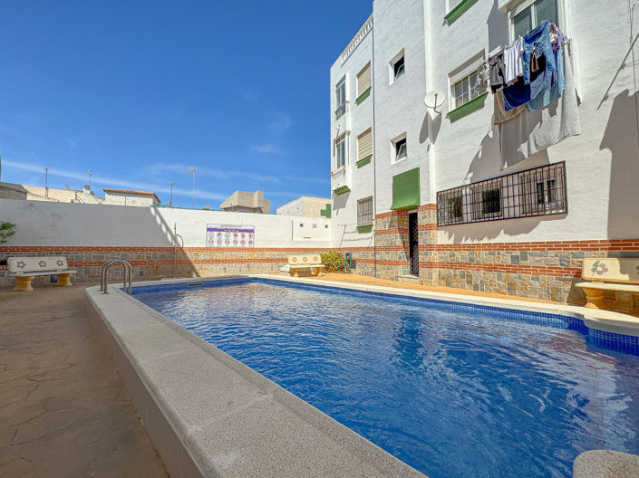 Image No.25-2 Bed Apartment for sale