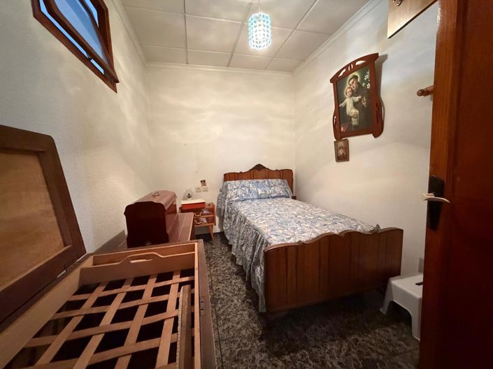 Image No.11-3 Bed Property for sale