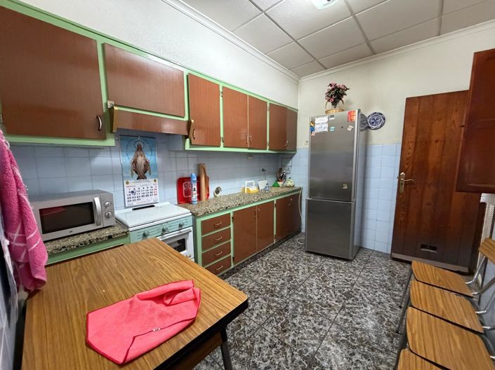 Image No.9-3 Bed Property for sale