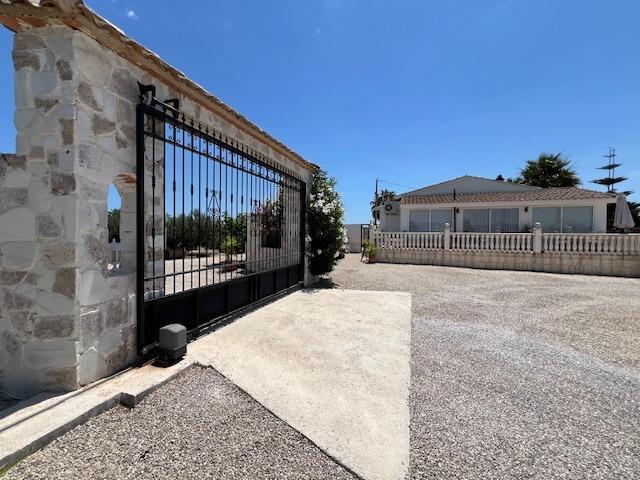 Image No.42-3 Bed Villa for sale