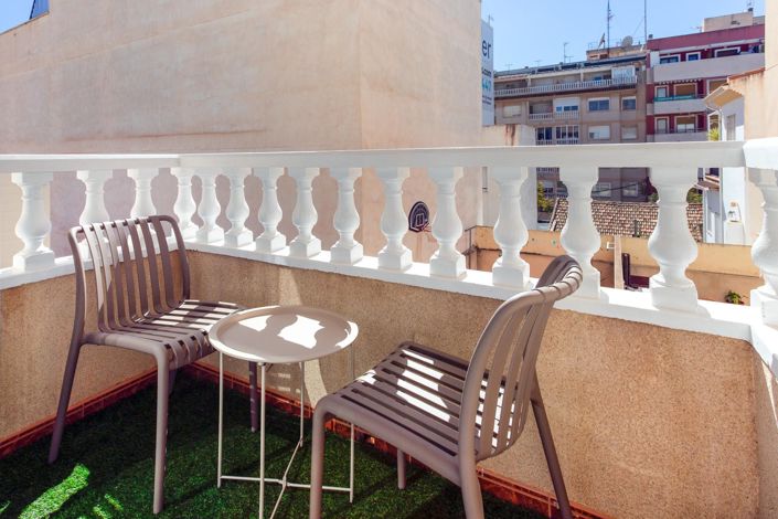 Image No.17-2 Bed Apartment for sale