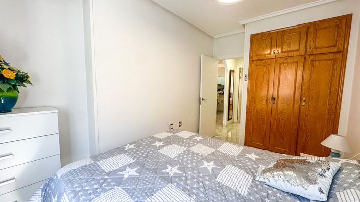 Image No.20-2 Bed Apartment for sale