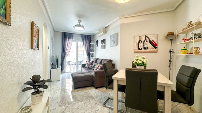 Image No.8-2 Bed Apartment for sale