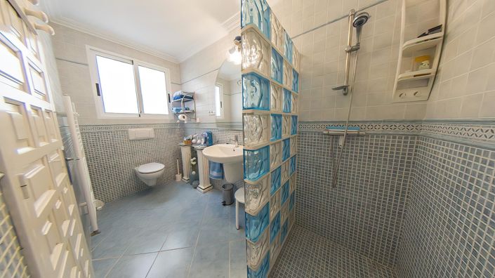 Image No.46-3 Bed Villa for sale