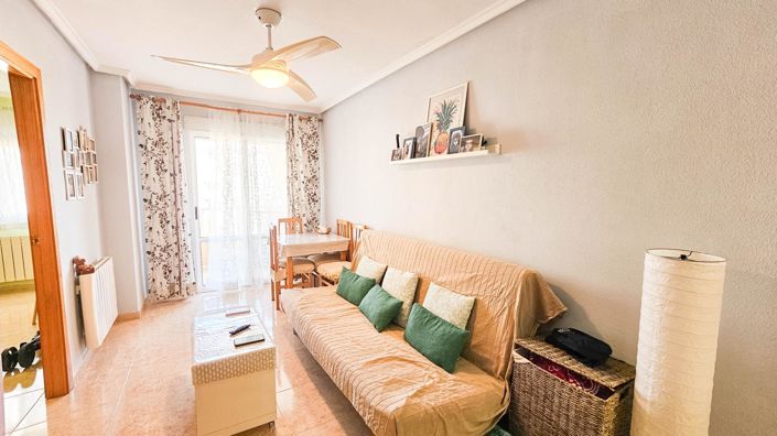 Image No.2-Appartement de 2 chambres à vendre à Torrevieja