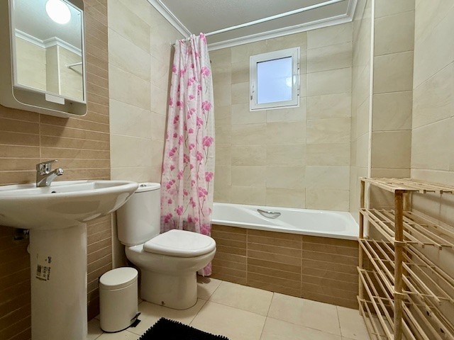 Image No.15-2 Bed Apartment for sale