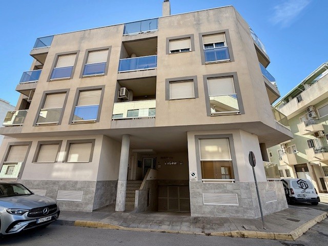 Image No.24-2 Bed Apartment for sale