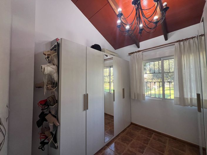 Image No.15-4 Bed Villa for sale
