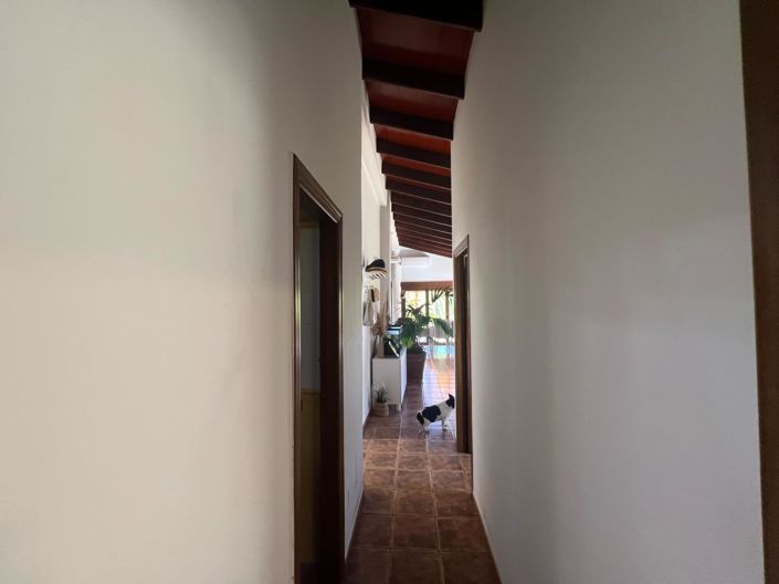 Image No.18-4 Bed Villa for sale