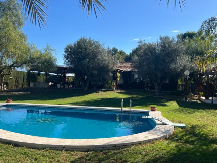 Image No.25-4 Bed Villa for sale