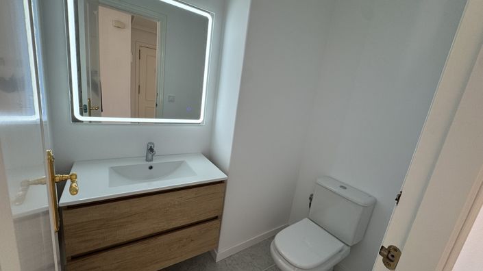 Image No.9-2 Bed Apartment for sale