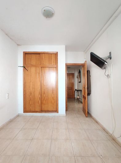 Image No.17-3 Bed Apartment for sale