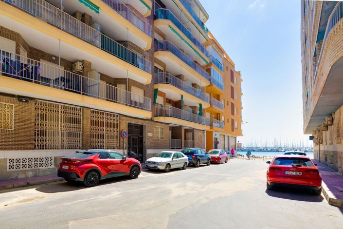 Image No.37-2 Bed Apartment for sale