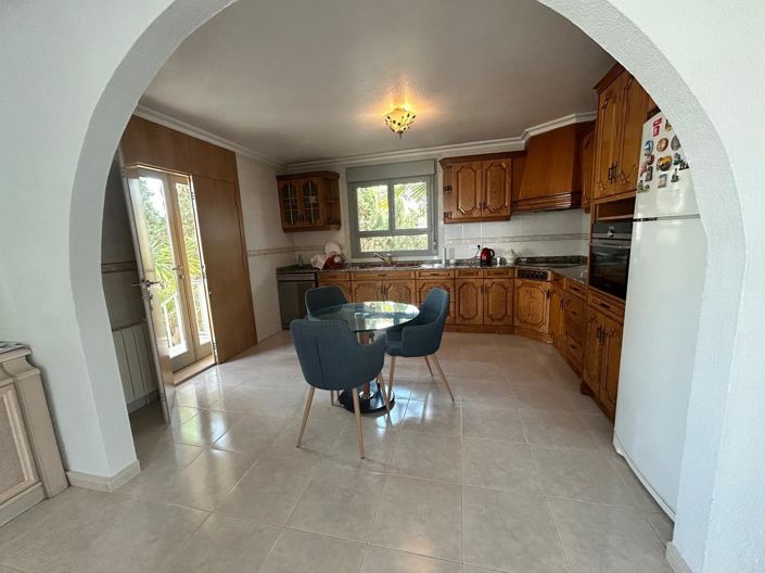 Image No.15-4 Bed Villa for sale