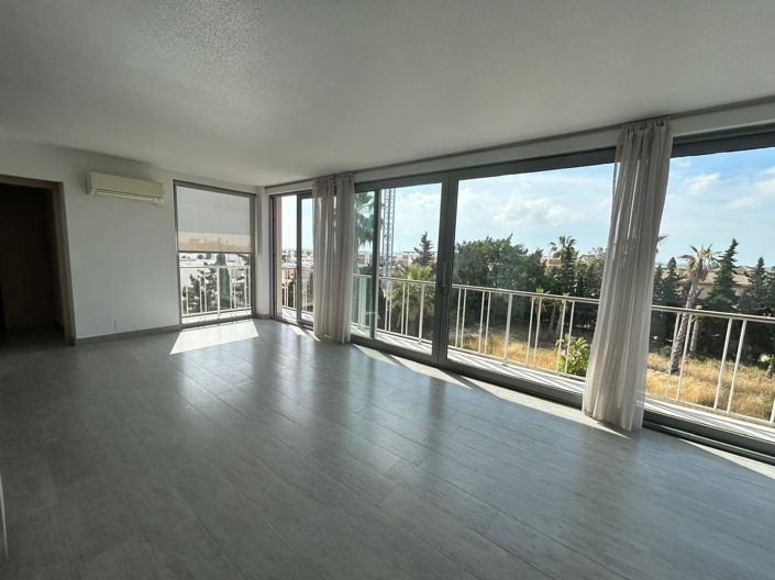 Image No.18-4 Bed Villa for sale