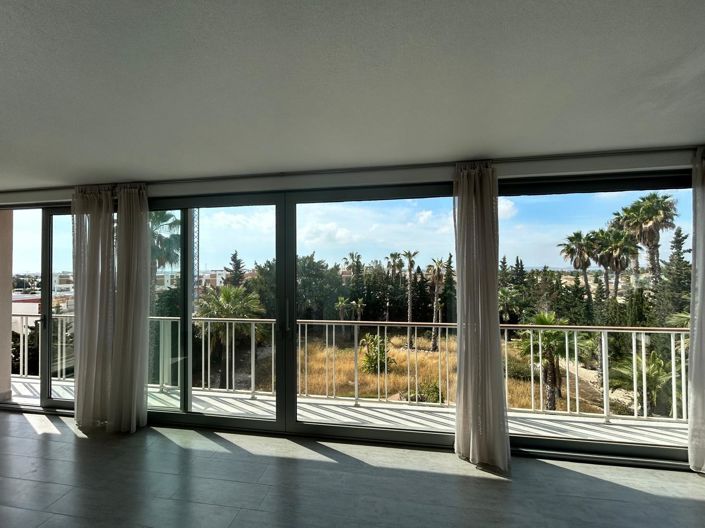 Image No.19-4 Bed Villa for sale