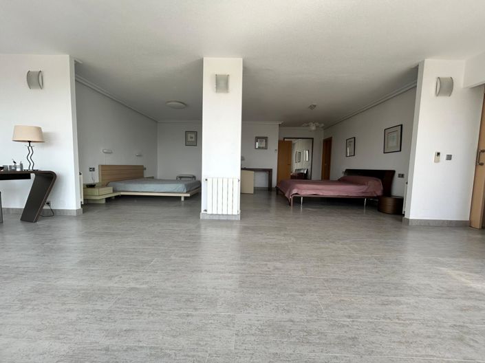 Image No.20-4 Bed Villa for sale