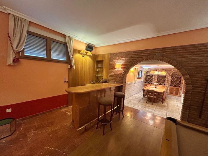 Image No.31-4 Bed Villa for sale