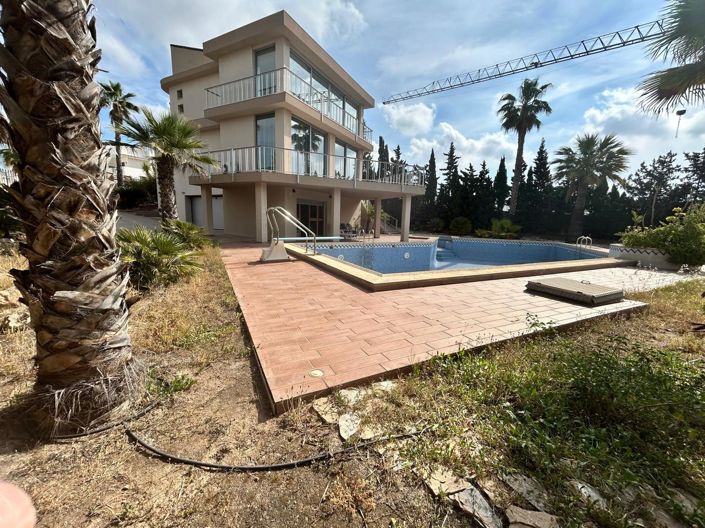 Image No.7-4 Bed Villa for sale