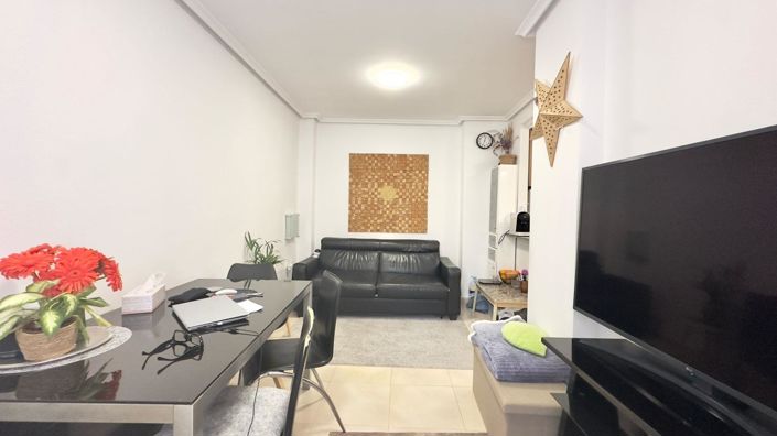 Image No.2-Appartement de 1 chambre à vendre à Torrevieja