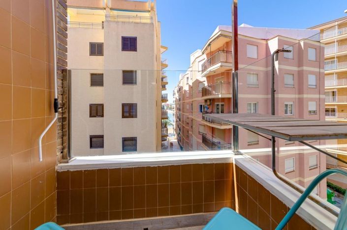 Image No.12-3 Bed Apartment for sale