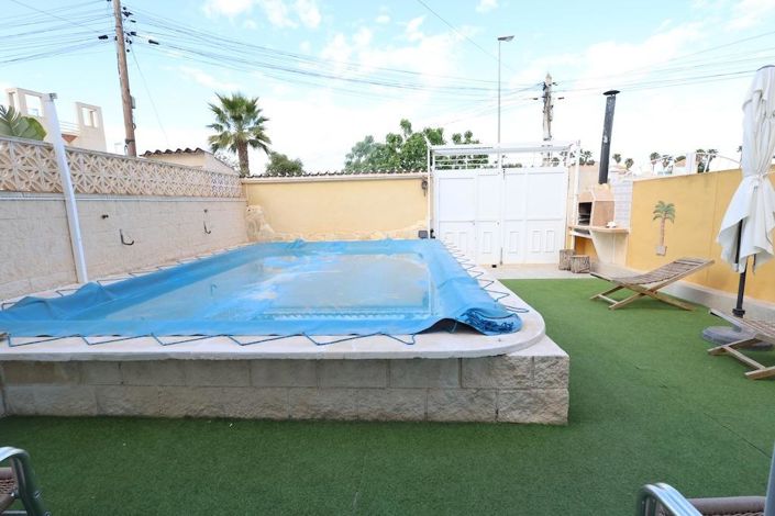 Image No.4-3 Bed Property for sale