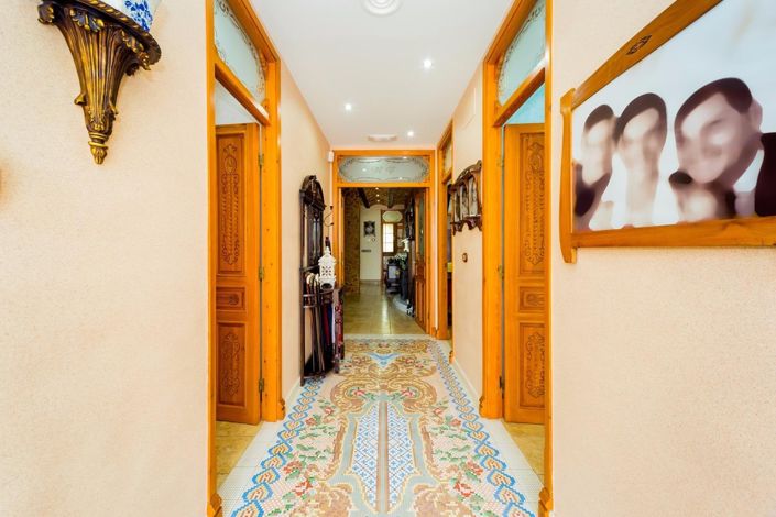 Image No.27-5 Bed Villa for sale