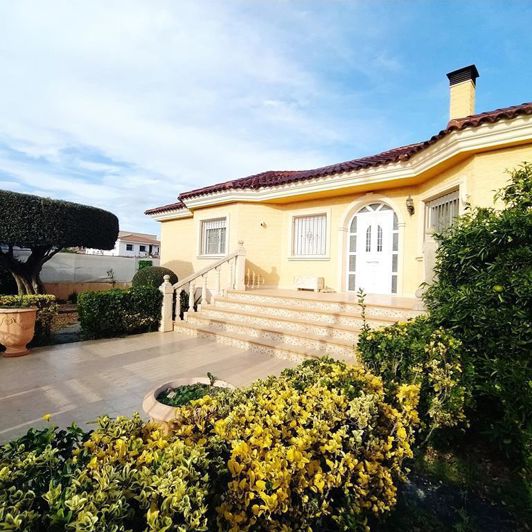 Image No.3-4 Bed Villa for sale