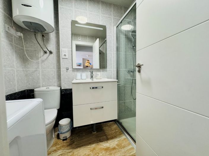 Image No.23-2 Bed Apartment for sale