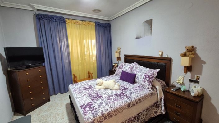 Image No.14-3 Bed Apartment for sale
